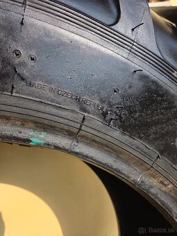Predam pneumatiky na traktor LKT - 3
