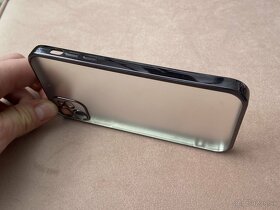 Obal na telefón iPhone 11 - čierny - 3