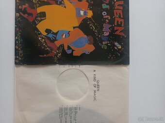 LP Queen A kind of magic - 3