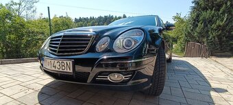 Mercedez-Benz E280 - 3