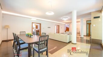 Exkluzívna mestská vila v lesnom prostredí s bazénom, saunou - 3