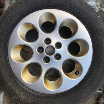 predám 4ks disky alfa romeo / fiat 6Jx15 rozteč 5x98mm - 3