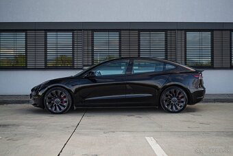 Tesla Model 3 - 3