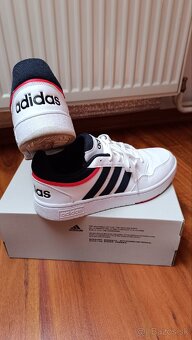 Tenisky adidas HOOPS 3.0, veľkosť 43 1/3 - 3
