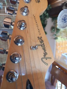 Predám elektrickú gitaru Fender Stratocaster Mexiko - 3