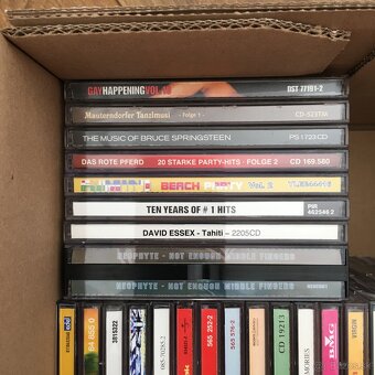 MIX RÔZNYCH HUDOBNÝCH CD 02 - 3