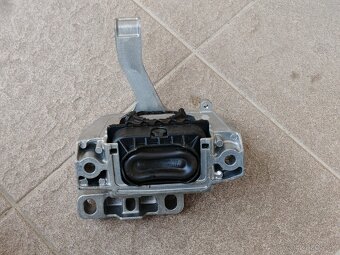 VAG Silentblok motora 5Q0 199 262 BJ - 3