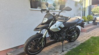 Ducati Hypermotard 796 - 3