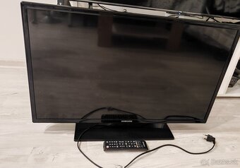 32" Samsung UE32EH4000W - 3