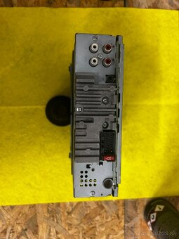 Predam autoradio Pioneer MVH-160UI - 3