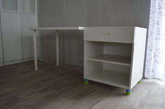 Pisací stôl a strolička - 3