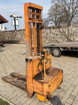 Paletový / vysokozdvizny vozík - 3