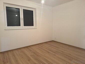 33Reality| Posledný 4.izbový rodinný dom s dvoma bytovými. - 3