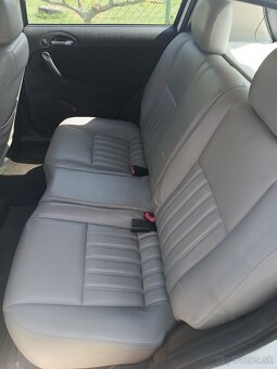 Sedačky Alfa Romeo 147 - 3