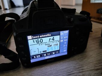 Nikon D3200 - 3