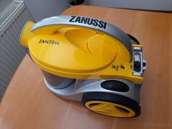 Predám vysávač Zanussi - 3