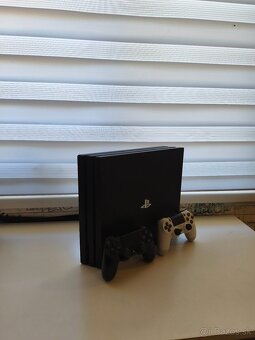 PS4 pro - 3