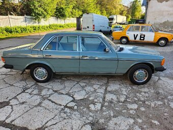 Mercedes w123 piano - 3