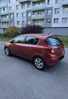 Opel corsa 1.2 63 KW, benzín rok 2012. - 3