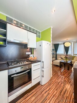 3 izbový byt Rožňavská, veľká loggia. - 3