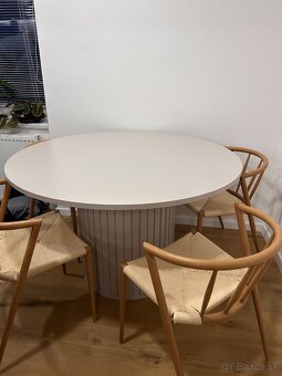 Jedálenský stôl - 3