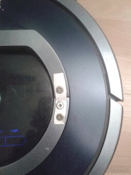 Roboticky vysavač Romba 780 nova bateria - 3