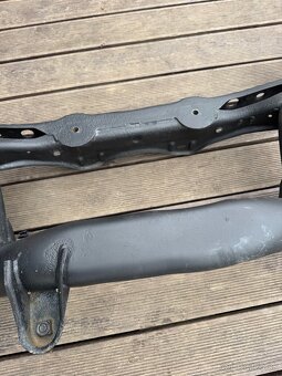 Zadná nápravnica Superb 2 - 3