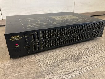 Yamaha Q2031A Graphic Equalizer - 3