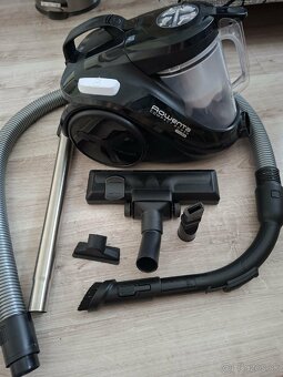 Vysávač Rowenta 900W - 3