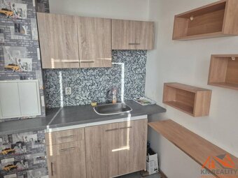 Na predaj 1 izbový byt Komárno 28m2 - 3