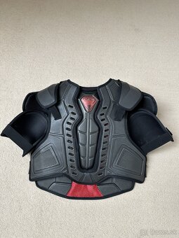 Predám ramená CCM RBZ, M, Sr. - 3