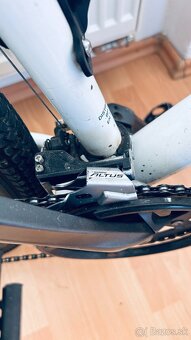 Hardtail horský bicykel Apache MTB 27,5 biely - 3