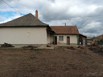 Rodinný dom v obci Zemné - 3