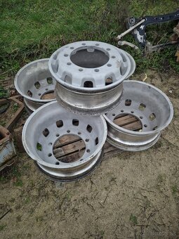 Alcoa Predam hlinikove disky (mam 8ks). - 3