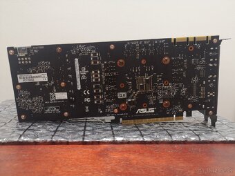 Asus 1070 ti Turbo 8GB - 3