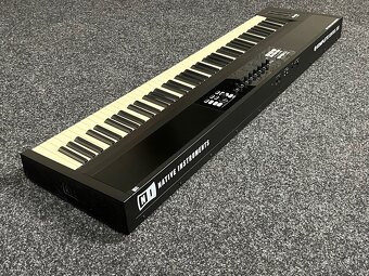 Native Instruments Kontrol S88 Mk1 - 3