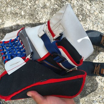 Predám brankársku výstroj - 3