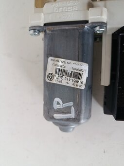 motorcek stahovania okna LP passatCC 1k0959793p 100€ - 3