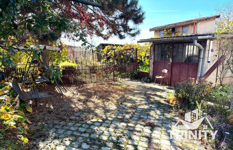 Na predaj tehlový 4-izbový rodinný dom v obci Bánov - 3