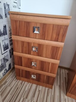 Študentský nábytok - 3