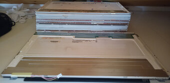 Displaye pre notebooky - 3