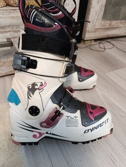 Dynafit tlt6 vel.24.5/38 - 3