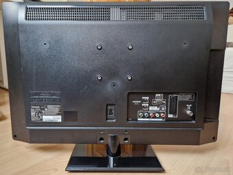 Televízor LCD Panasonic VIERA TX-L24X5E - 3
