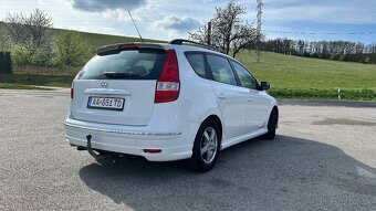 Hyundai i30 cw 1.6 crdi 85kw VGT - 3