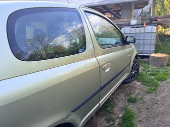 Toyota Yaris p1 (nahradne diely v celku) - 3