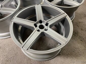 Elektrony 5x120 R20 - 3