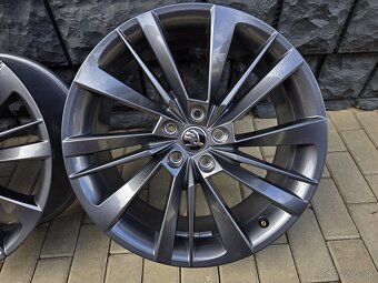 5x112 R19 Škoda Acamar Superb 3 - 3
