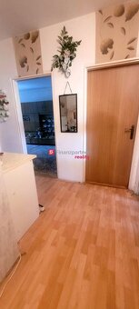 NOVINKAPonúkame Vám na predaj 4 izbový byt v Nových Zá - 3