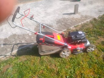 Hecht 5446 benzínová motorová kosačka - 3