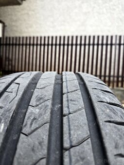 Letné Continental 235/40 R18 top stav - 3